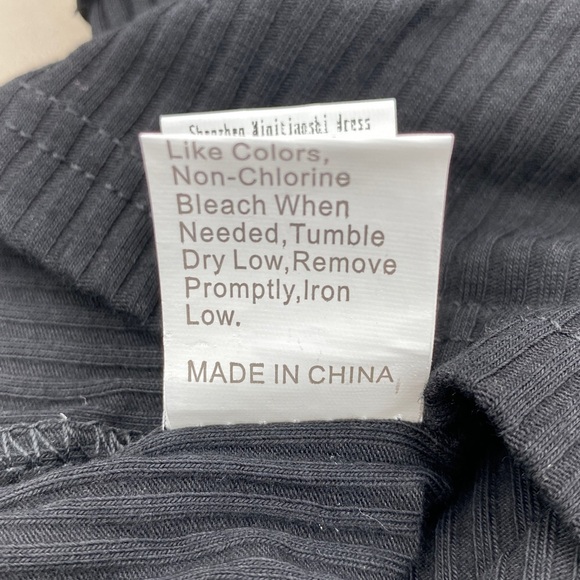 Black Ruffle Long Sleeve Top and Tan Corduroy Button Skirt Set Size 2 - Picture 8 of 11